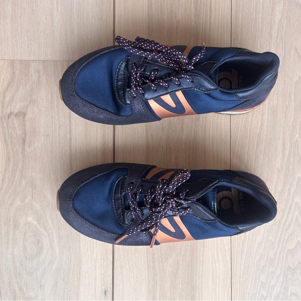 Stylish Women's Blue and Copper Sneakers